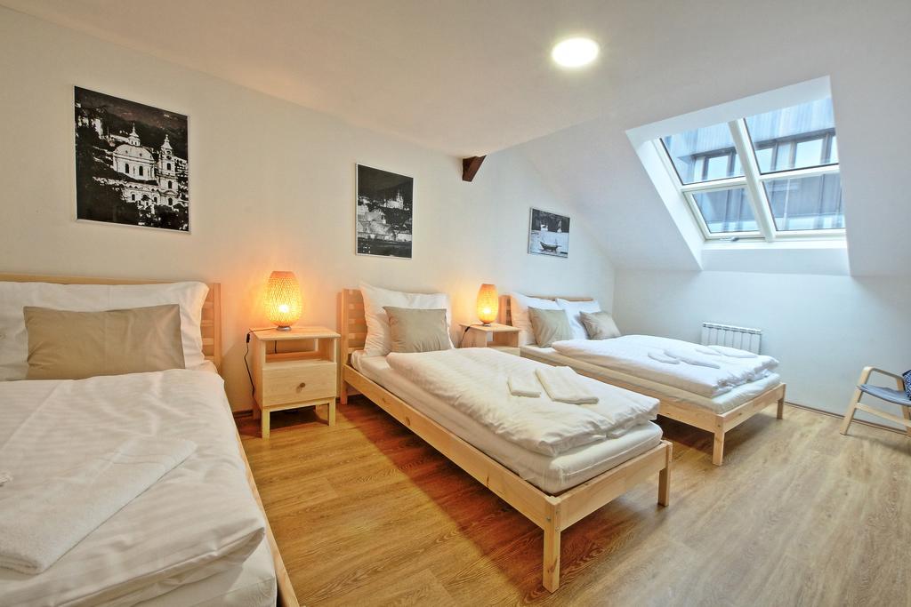 Nabo Apartments Praga Quarto foto
